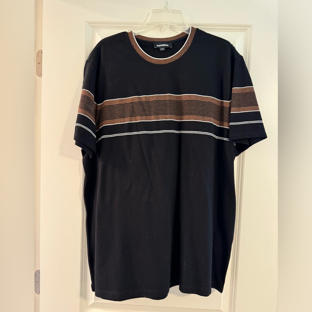 Express short sleeve tee NWOT